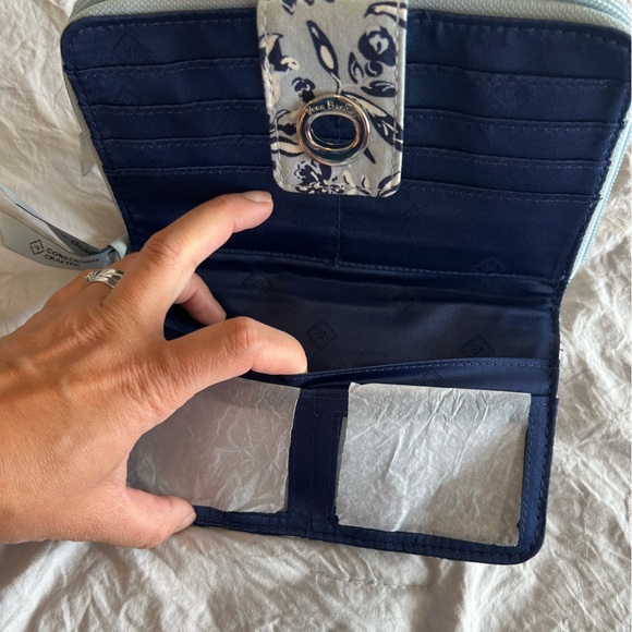 Vera Bradley RFID Turnlock Wallet - Perennials Gray - Picture 11 of 14